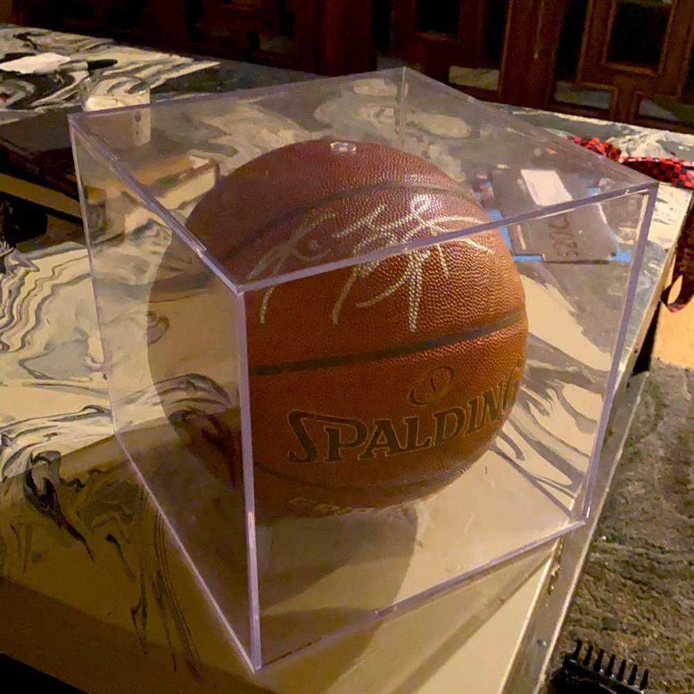 Kobe Bryant signed basketball | Comes with ball and case